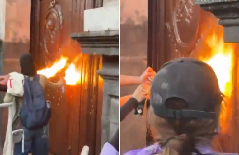 Vândalos mascarados tentam incendiar igreja em protesto feminista no México vandalos-mascarados-tentam-incendiar-igreja-em-protesto-feminista-no-mexico