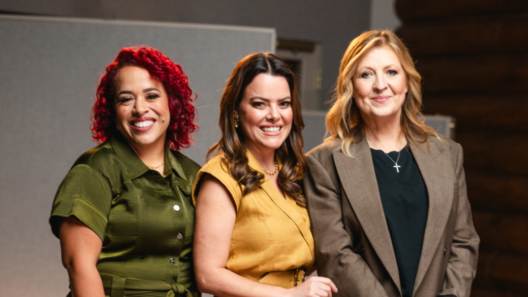 Ana Paula Valadão canta versão trilíngue de “Aclame ao Senhor” com Darlene Zschech ana-paula-valadao-canta-versao-trilingue-de-“aclame-ao-senhor”-com-darlene-zschech