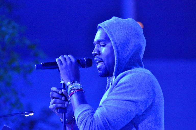 kanye-west-lanca-clipe-de-“heaven-and-hell”-com-referencias-sobre-deus-e-arrebatamento