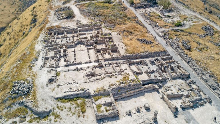 Descoberta perto do Mar da Galileia pode revelar como eram os primeiros batismos descoberta-perto-do-mar-da-galileia-pode-revelar-como-eram-os-primeiros-batismos